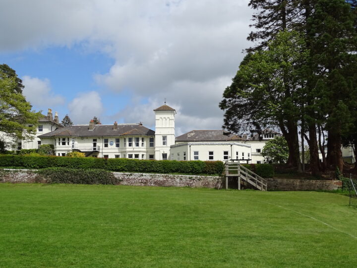 Vinehall School